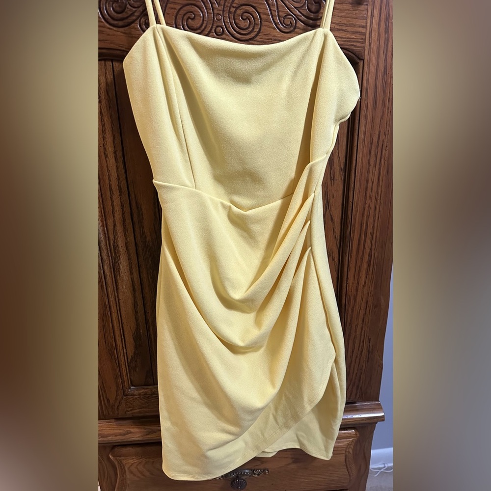 Elegant Yellow Dress